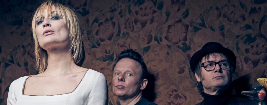 Belgium Hooverphonic Sings The Wrong Place Eurovision Universe